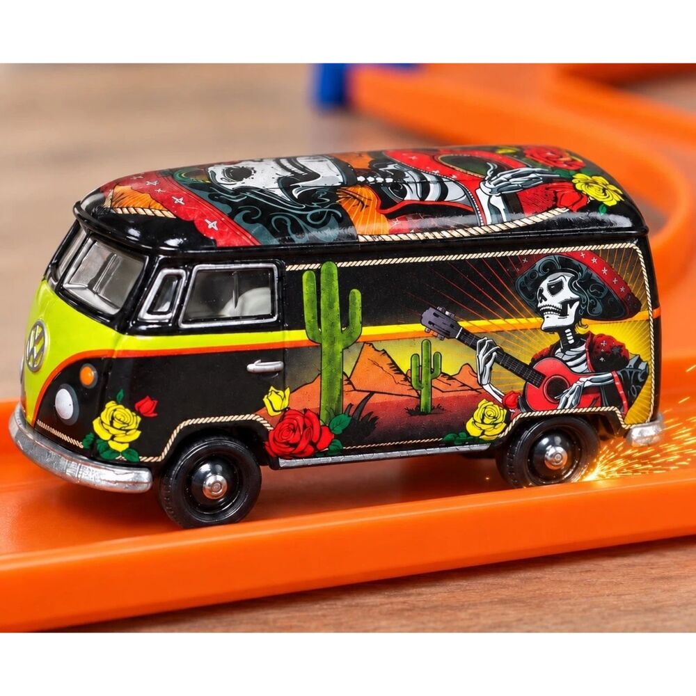 JOHNNY LIGHTNING 1965 VW VOLKSWAGEN BUS DIA DE LOS MUERTOS 1:64 LIMITED 1/2760